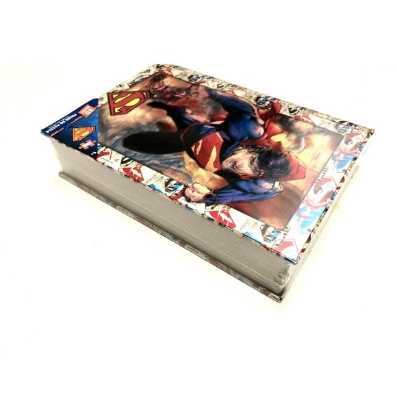 DC Comics Superman Prime 3D Puzzle 300 Pieces In Collectible Metal Tin Book - Picture 7 of 8